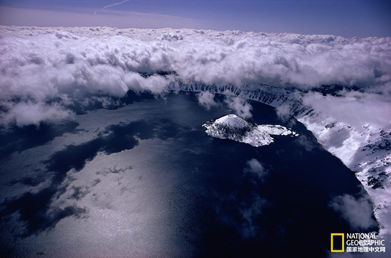 火山口湖國家公園，俄勒岡州攝影：Sam Abell，國家地理創(chuàng)意版