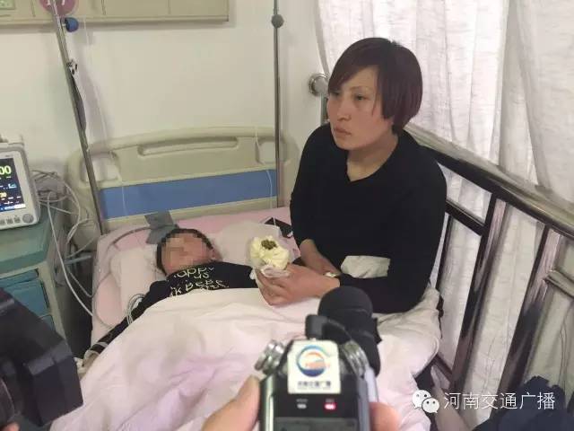 小浩天的母親通過河南交通廣播向所有幫助他們的人表達(dá)了感謝！