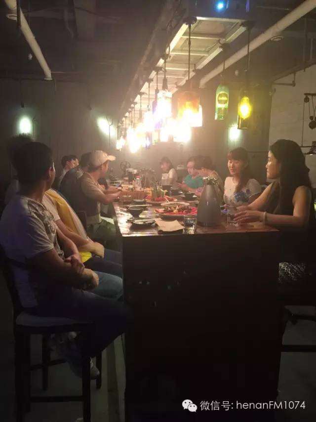 他們在干什么？