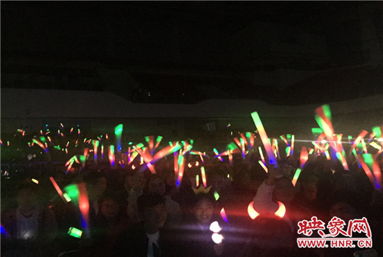 當晚現(xiàn)場約2500個座位全場爆滿，還有全國各地歌迷會趕來的歌迷們。