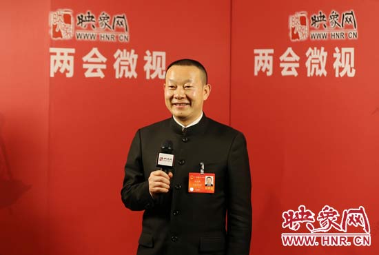 全國人大代表劉文新接受映象網(wǎng)“兩會微視”訪談。