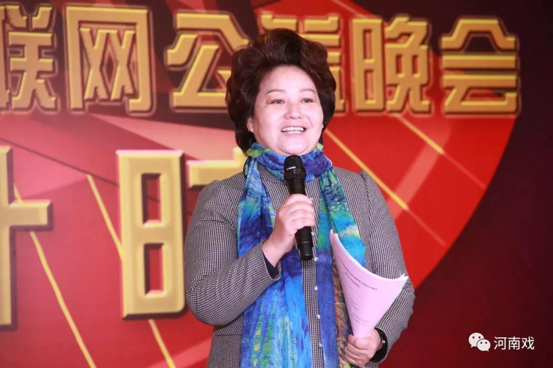 總導(dǎo)演、國家一級導(dǎo)演張建萍介紹尋找稀有劇種傳承人以及目前活動推進情況