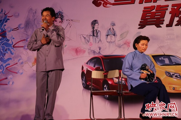 戲曲演員劉海功表演的《月下相會》經典生動，詼諧幽默。