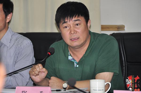 河南豫劇院藝術(shù)發(fā)展部主任、著名導(dǎo)演張平