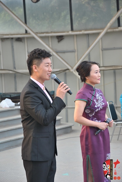 河南電臺戲曲廣播著名主持人池城、曉琴表演詩朗誦《一塊常香的玉》