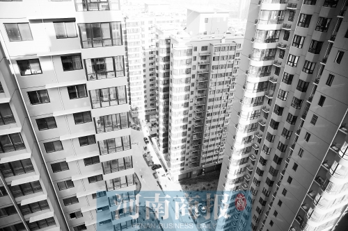 今年鄭州在商品房小區(qū)、經(jīng)適房小區(qū)內(nèi)配建的公租房，將面向社會(huì)輪候供應(yīng) 楊東華/攝