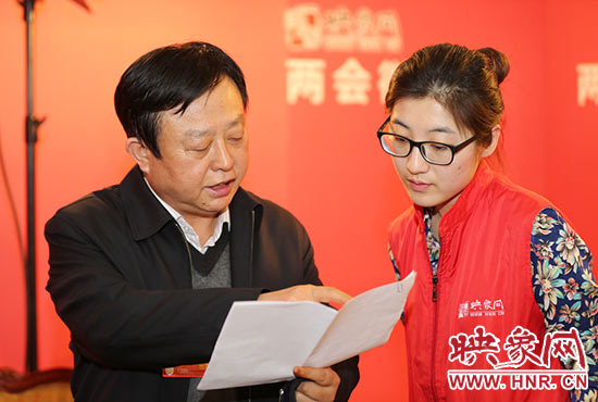 全國人大代表喬彬接受映象網(wǎng)采訪。