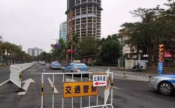一家五口滯留?？?天 港口附近方便面都買不到