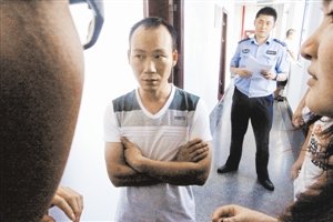 家屬沉默悲痛，不愿提起更多。