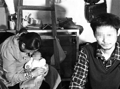劉釗夫婦試圖將孩子送到“嬰兒安全島”未果，當(dāng)天下午，廣州宣布暫停試點(diǎn)