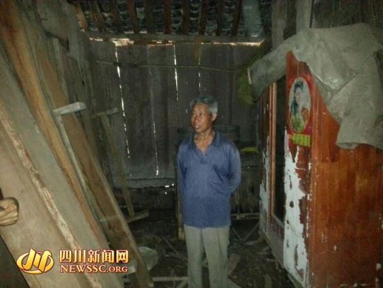 王本余的堂兄王本武向四川新聞網(wǎng)記者介紹王本余還剩下的財物。