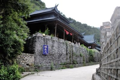 一處仿古“娛樂(lè)廳”位于山莊深處。