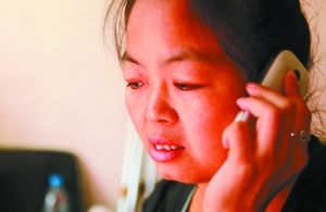 每次給家人打電話，史女士都會很難過。