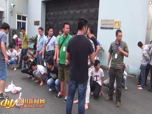 公安局管抓捕詐騙公司現(xiàn)場(chǎng)（警方視頻截圖）。