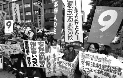 　5月15日，日本東京，民眾集會(huì)抗議政府修憲。圖/東方IC