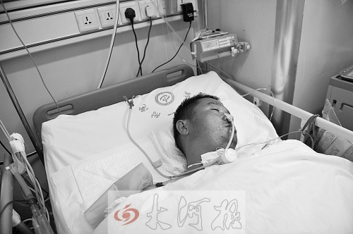 姚戰(zhàn)標(biāo)因甲烷中毒，大腦受到損害，重度昏迷。