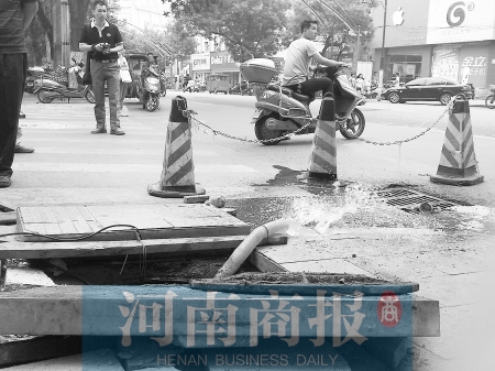 污水不停冒出，隔幾分鐘就要抽一次