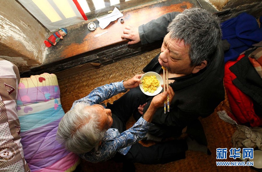 那些年，感動(dòng)過(guò)我們的母親