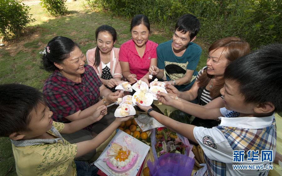 那些年，感動(dòng)過(guò)我們的母親