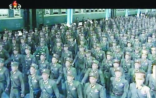 約2萬名朝鮮朝鮮人民軍基層軍官近日陸續(xù)抵達平壤，準備出席軍方大會。