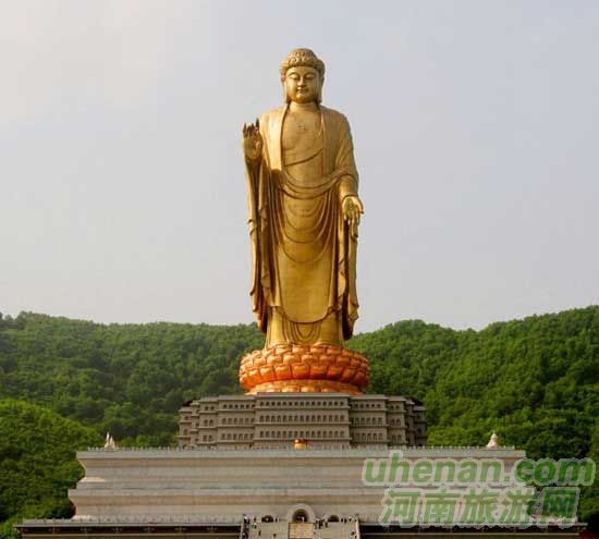 深秋去堯山賞紅葉、泡溫泉、拜大佛