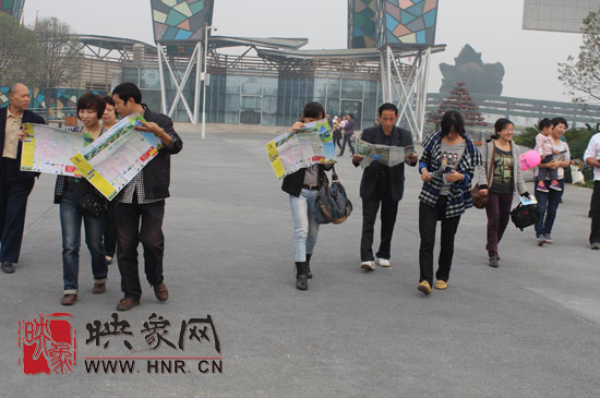 “溫馨九九重陽(yáng)節(jié) 陪著父母去游園”活動(dòng)圓滿(mǎn)舉行