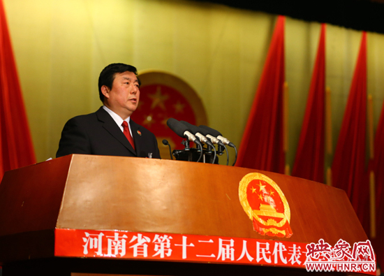 省人民檢察院檢察長蔡寧向大會作工作報告。