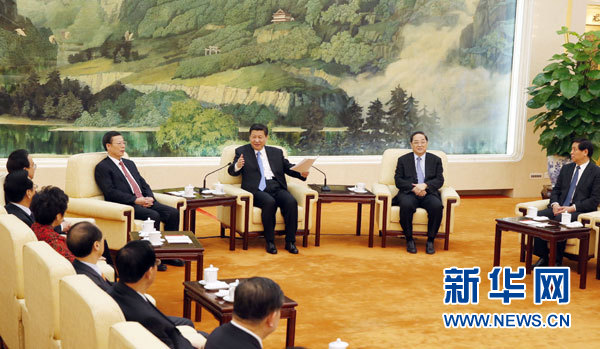 1月22日，習(xí)近平、俞正聲、張高麗等在北京人民大會(huì)堂同黨外人士歡聚一堂，共迎新春。