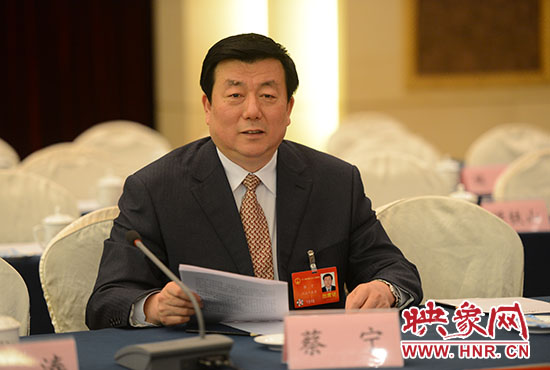 全國(guó)人大代表、河南省人民檢察院檢察長(zhǎng)蔡寧
