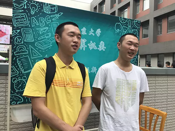 雙胞胎兄弟陳于勤、陳于思。