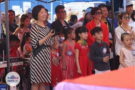 等等，這畫風(fēng)轉(zhuǎn)變太快我不明白了，看見啥了突然這么高興？