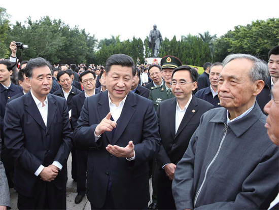 2012 年12 月，習(xí)近平任中共中央總書(shū)記后首次離京，即到改革前沿的廣東考察