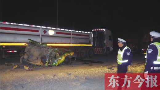 昨日下午，鄭平路與107國道并線處突發(fā)車禍，造成鄭平路擁堵兩個(gè)多小時(shí)