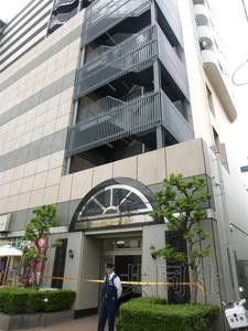 5月27日，埼玉縣蕨市一公寓樓發(fā)生疑似強(qiáng)迫殉情案，一名日本人男性和一名中國(guó)籍女性死亡。
