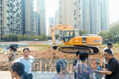昨天，由于附近居民抗議，紅旗變電站項(xiàng)目再次停工