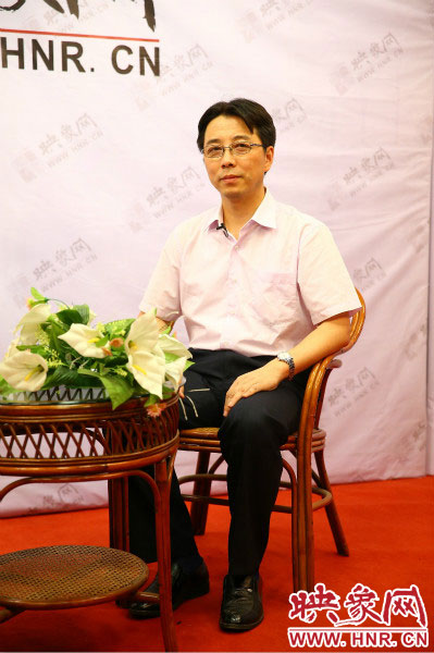 南京大學(xué)河南招生組負(fù)責(zé)人武港山教授。