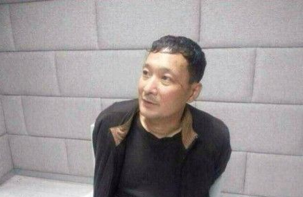 圖為在逃犯罪嫌疑人王慶新。
