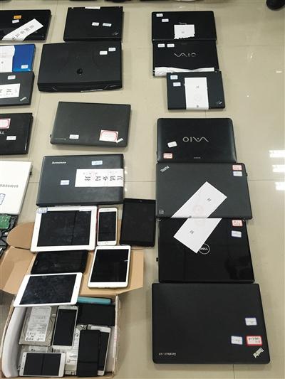警方查獲的部分作案工具。新京報記者 吳為 攝