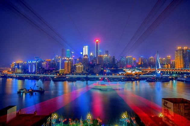 中原地產(chǎn)數(shù)據(jù)顯示，8月最后一周，上海市新建商品住宅成交已連續(xù)5天破千，昨日（8月31日）更是達(dá)到單日成交1123套。