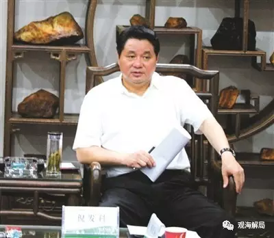 對于商人、老板的“雅贈”，倪發(fā)科從不拒絕