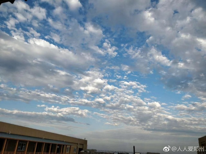 又被鄭州的藍天刷屏！隨便一拍就是手機壁紙