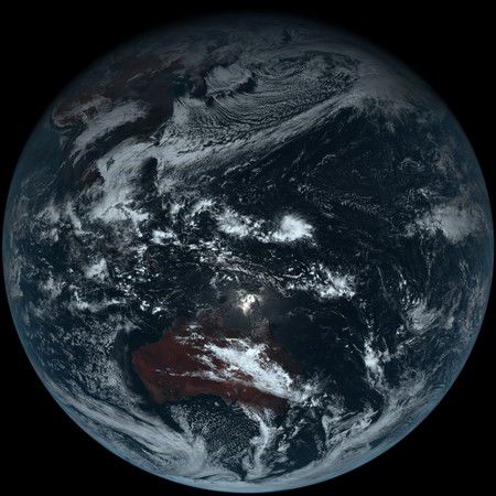 日本衛(wèi)星拍下地球真正的樣貌。（圖／翻攝自日本氣象廳）