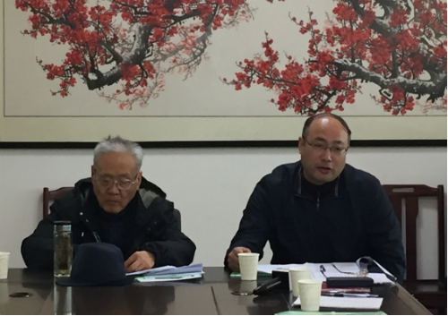 （左：原周口地區(qū)常委秘書長(zhǎng)梁祖靈 ；右：鄲城縣委常委組織部長(zhǎng)侯磊 ）