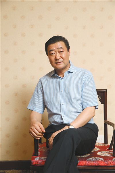 　張新明金業(yè)集團(tuán)董事長(zhǎng)。2002年進(jìn)入焦炭領(lǐng)域。2010年，張新明將金業(yè)煤焦化集團(tuán)部分資產(chǎn)以79億賣(mài)