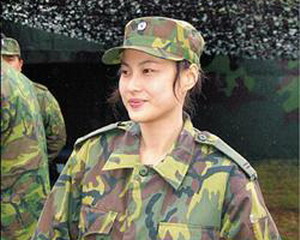 　臺(tái)灣最美女軍官。