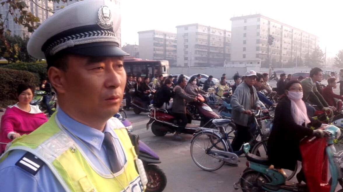 上班表情：1逗2羞3怕 你是哪個(gè)？