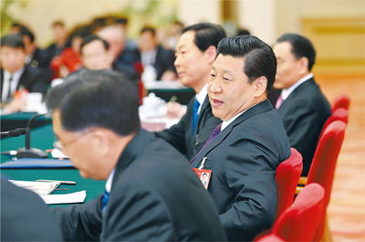 2014年3月9日，習(xí)近平參加十二屆全國(guó)人大二次會(huì)議安徽代表團(tuán)的審議。
